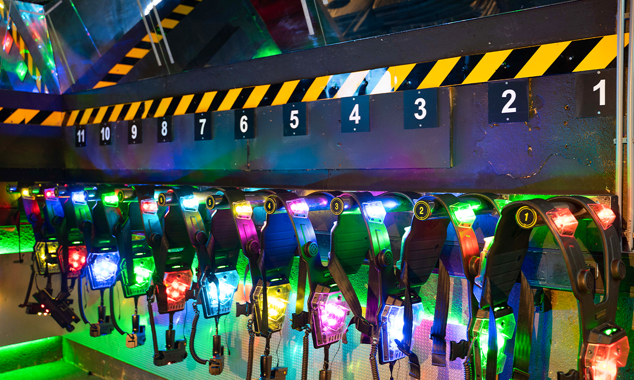 De Voltage Indoor Entertainment