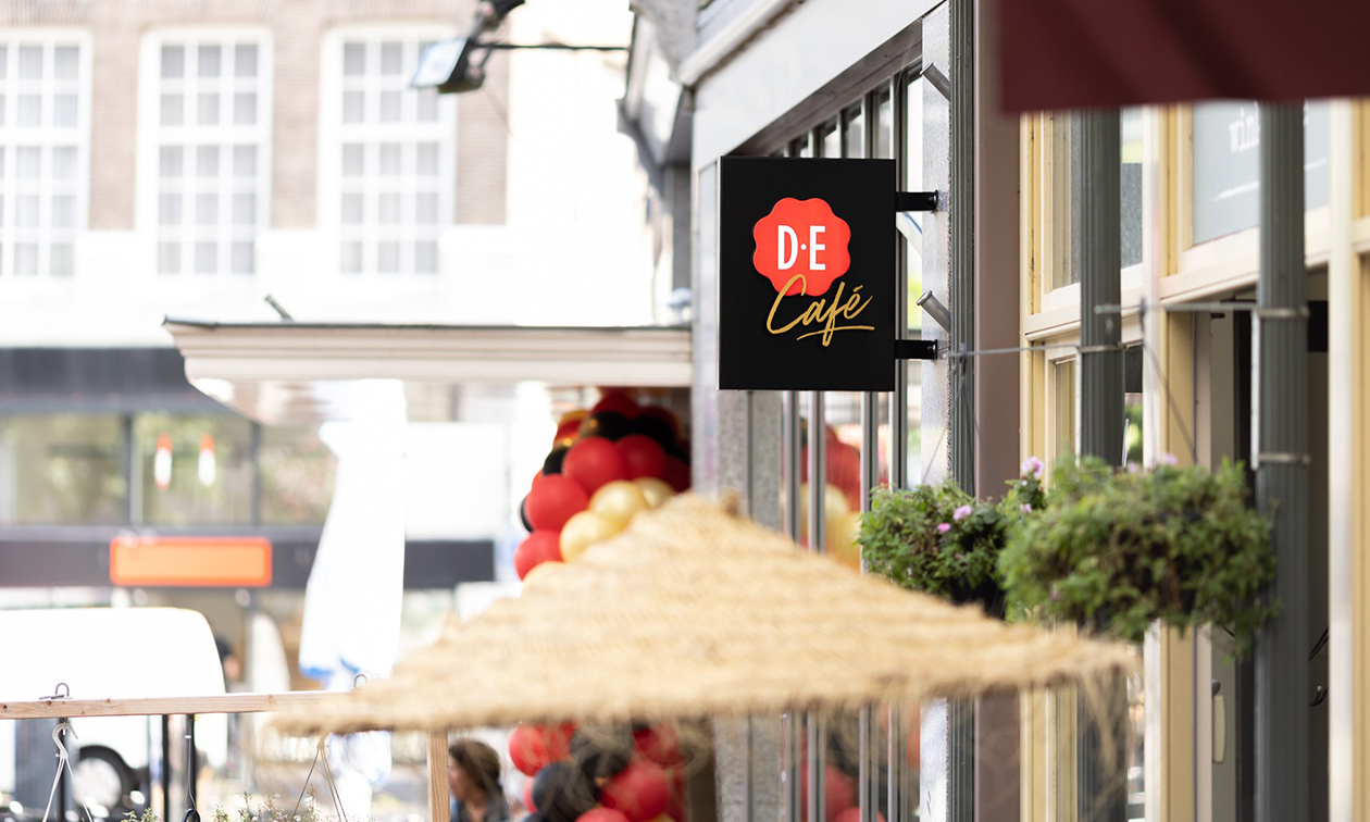 Douwe Egberts Café