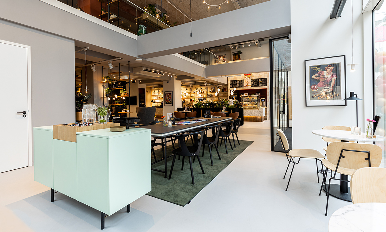 Douwe Egberts Café