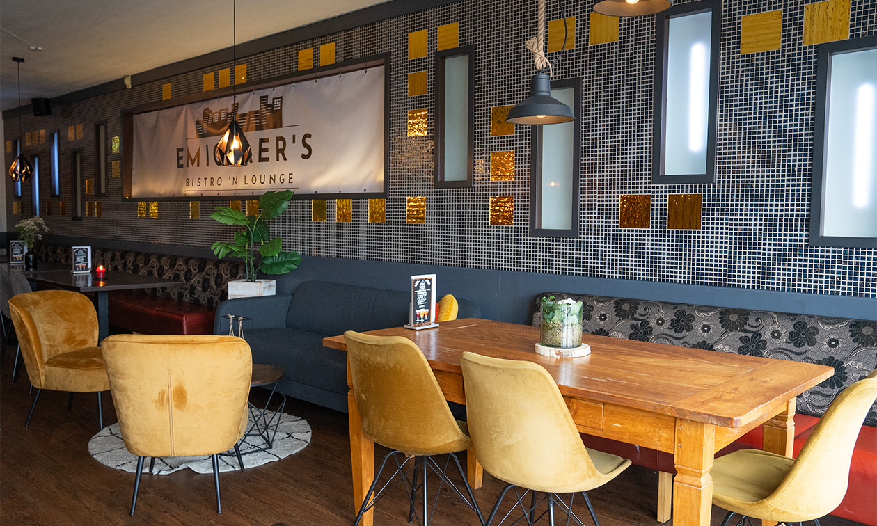 Emiclaer's Bistro 'n Lounge