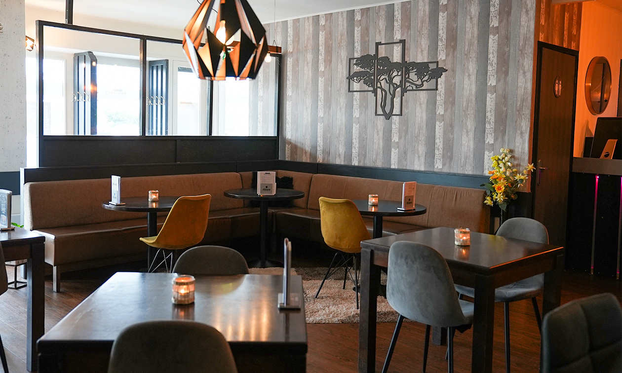 Emiclaer's Bistro 'n Lounge