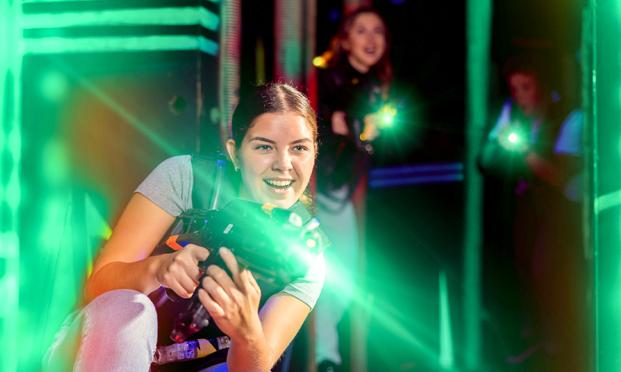 Goolfy et Laser Game mons