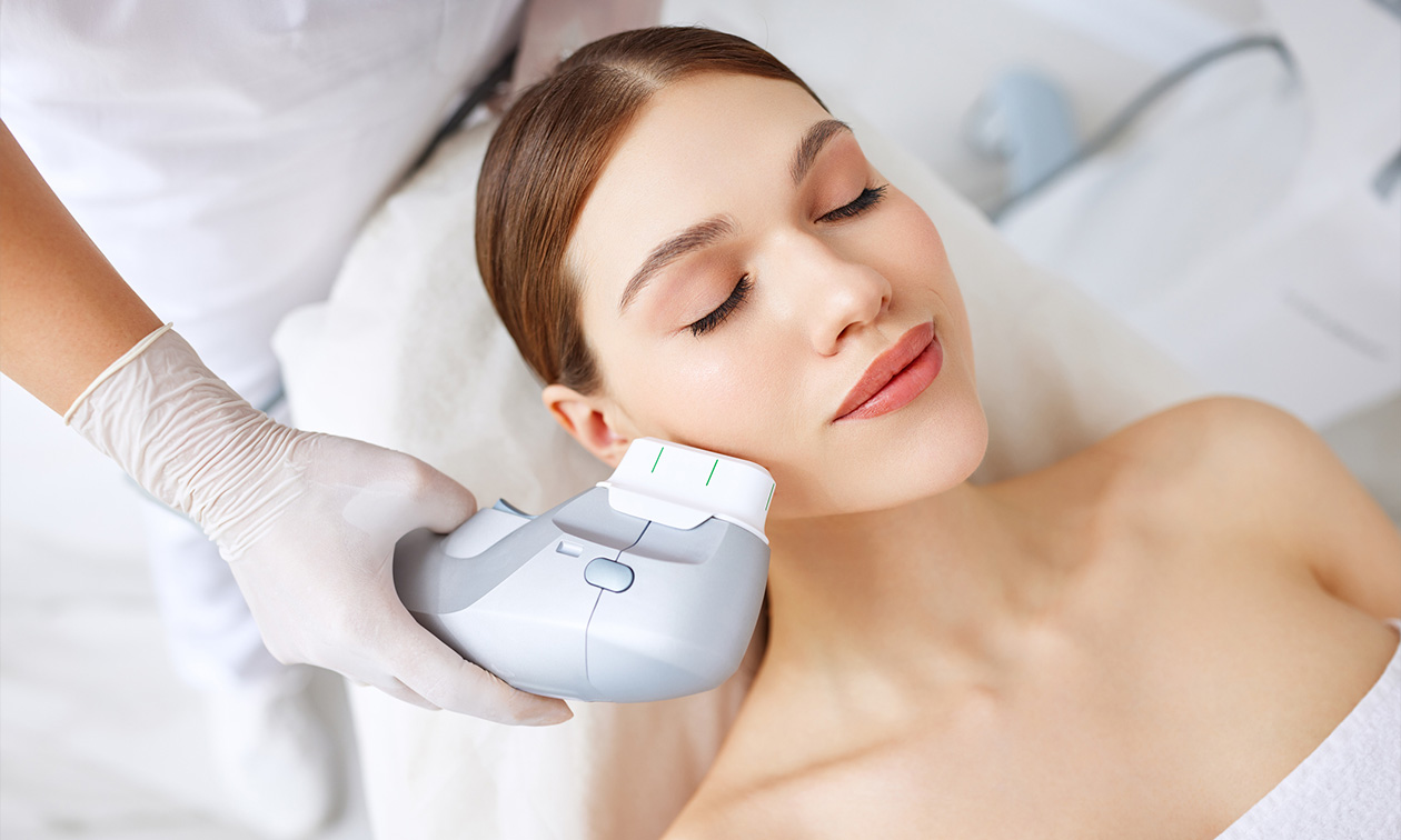 Hollywood Beauty Studio
