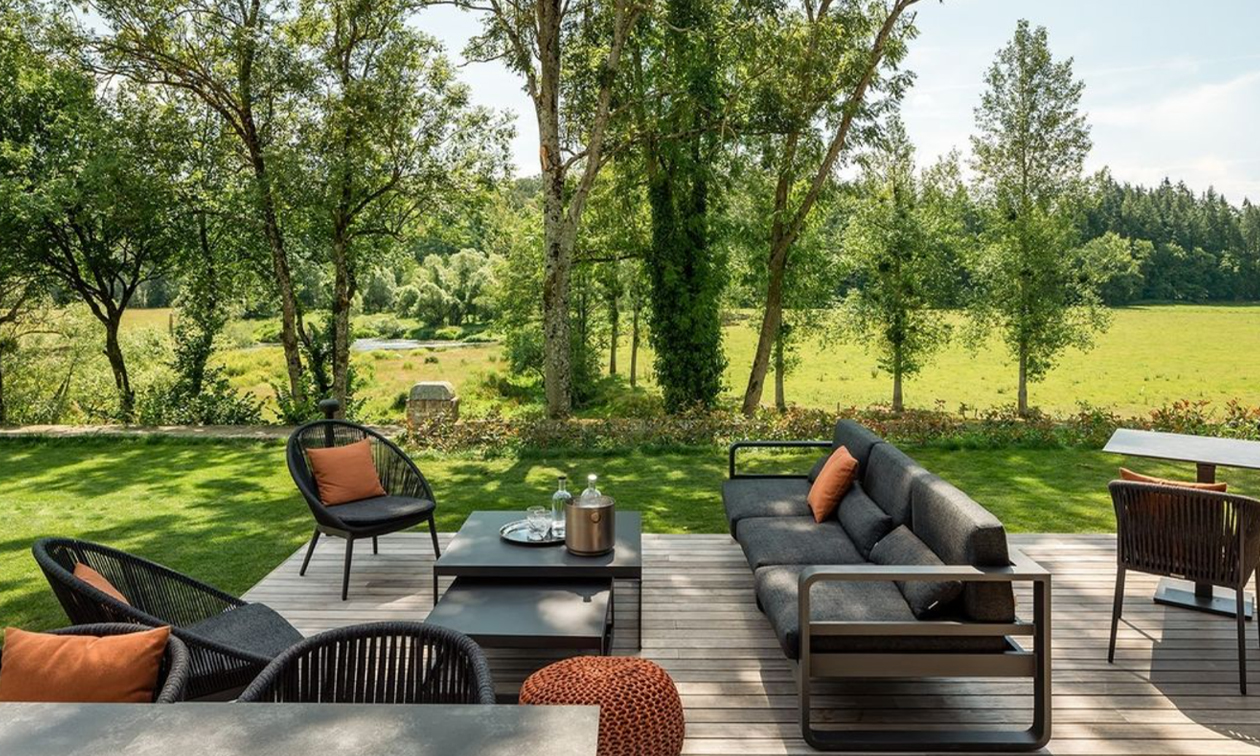 Lounge by Château de Vignée