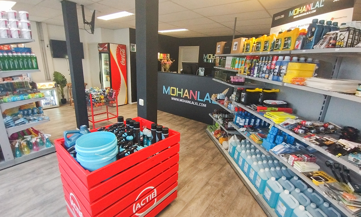 MOHANLAL XL Tankstation Carwash Sliedrecht