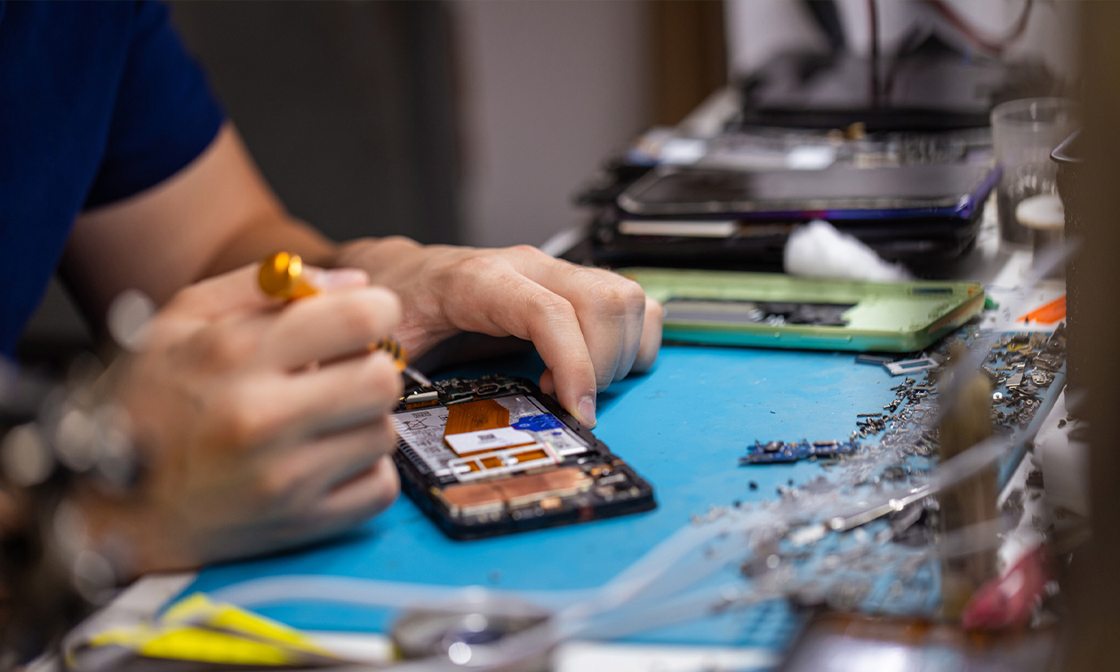PhoneRepairWorld