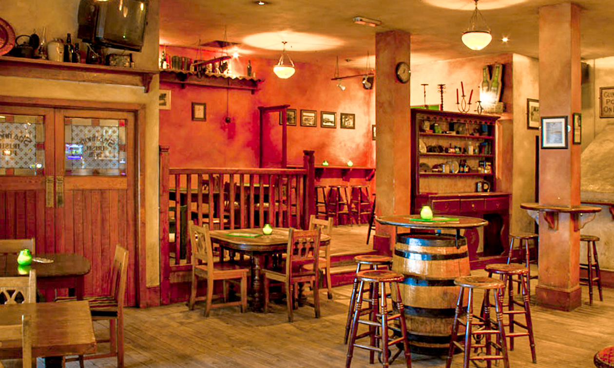 Shannons Irish Pub