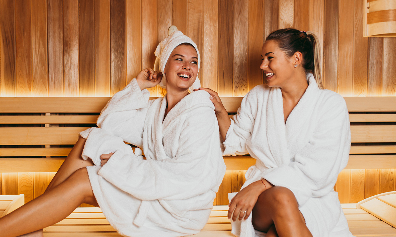 Privésauna voor 2 personen (2 of 3 uur) + fles cava + badlinnen + evt. warme hapjes