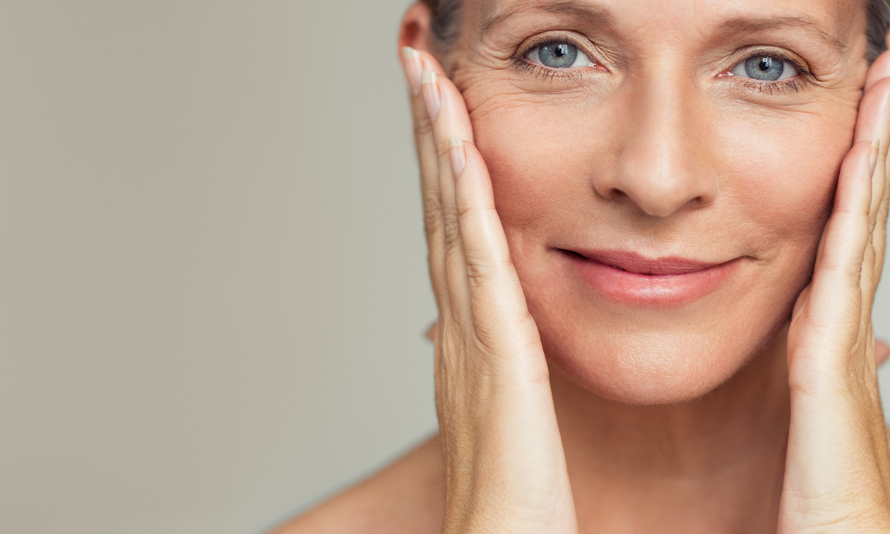 Verstevigende gezichtsbehandeling(en) + bindweefselmassage