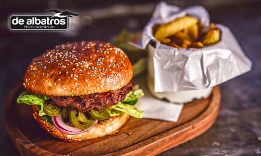 Burger + friet + drankje naar keuze