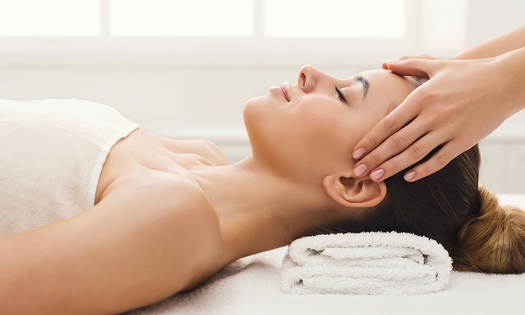 Thai-Massage oder Wellnessarrangement nach Wahl für 1 oder 2 + Getränke