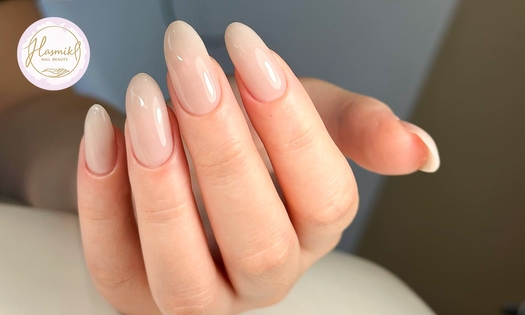 Manicurebehandeling incl. BIAB + evt. gellak of pedicurebehandeling + gellak
