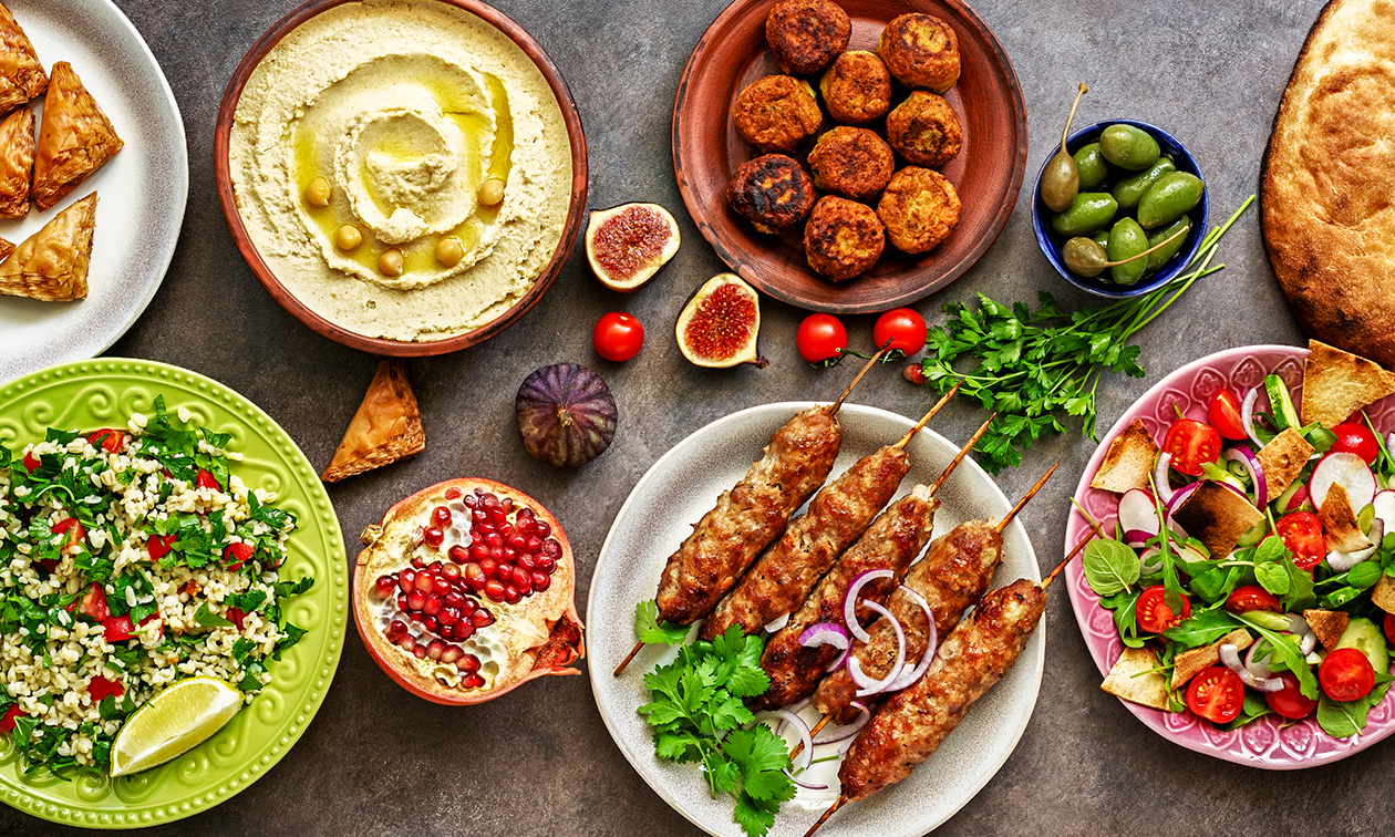 Menu grec en 2 ou 3 services au choix au coeur de Mons