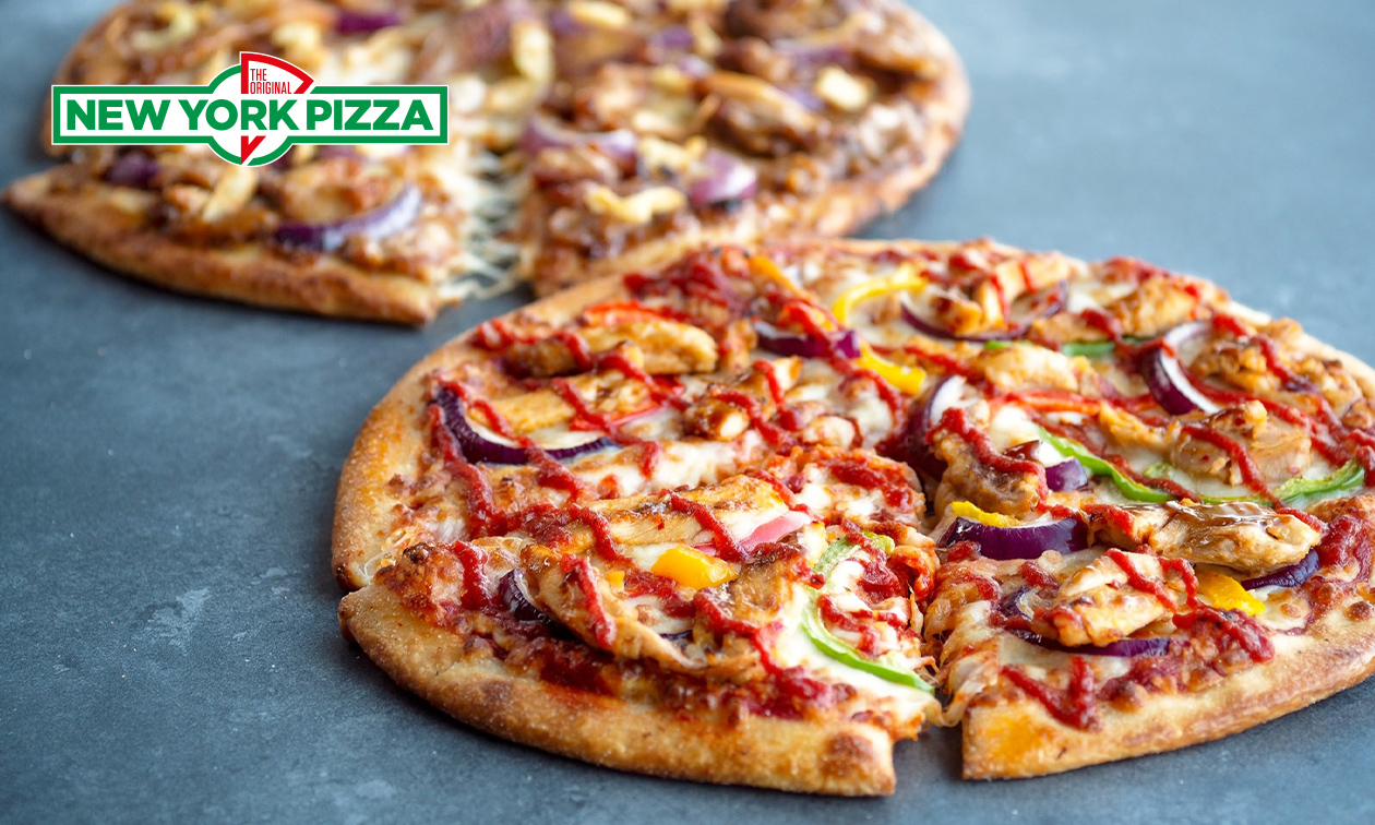 Pizza (25, 30 of 35 cm) naar keuze voor afhaal bij New York Pizza Pizza (25, 30 of 35 cm) naar keuze voor afhaal bij New York Pizza