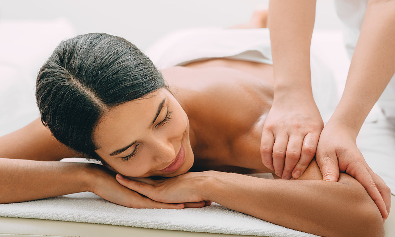 Gezichtsbehandeling of microneedling met zalm-DNA