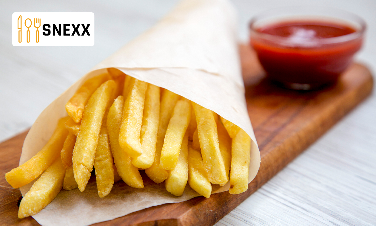 Medium puntzak friet + kruiden + saus in hartje Groningen