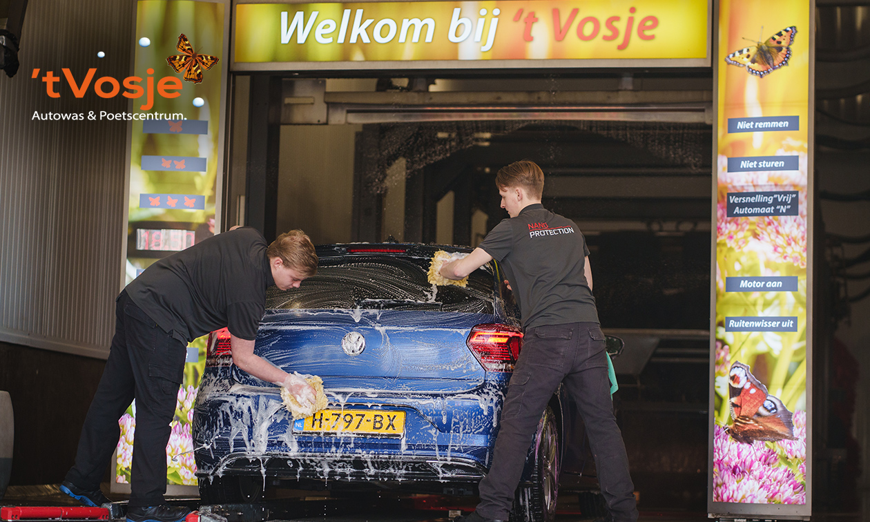 Uitgebreide autowasbeurt